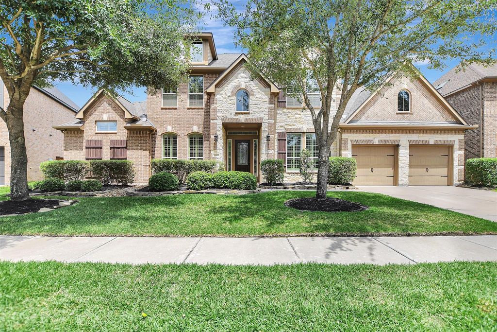 18810 N Blanco Bend Drive, Cypress, TX 77433