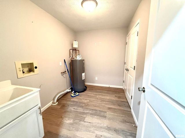 3005 W WOODLAWN Place, Marion, IL 62959