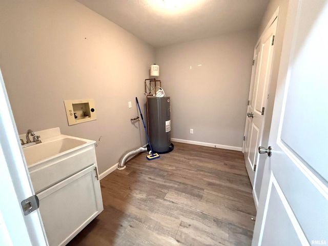 3005 W WOODLAWN Place, Marion, IL 62959