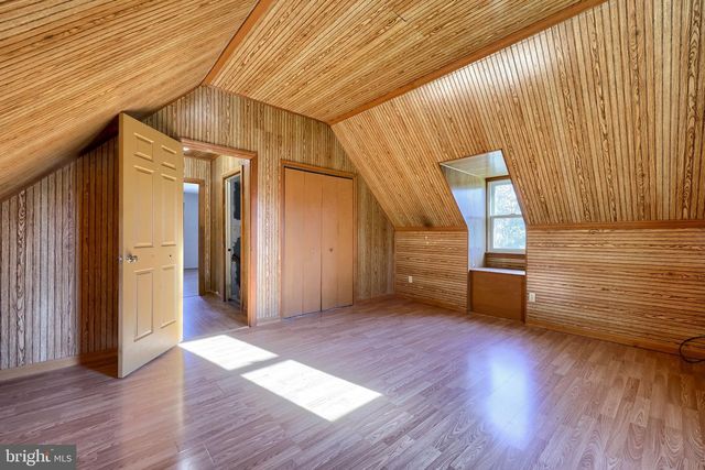 520 PITNEY RD, Columbia, PA 17512