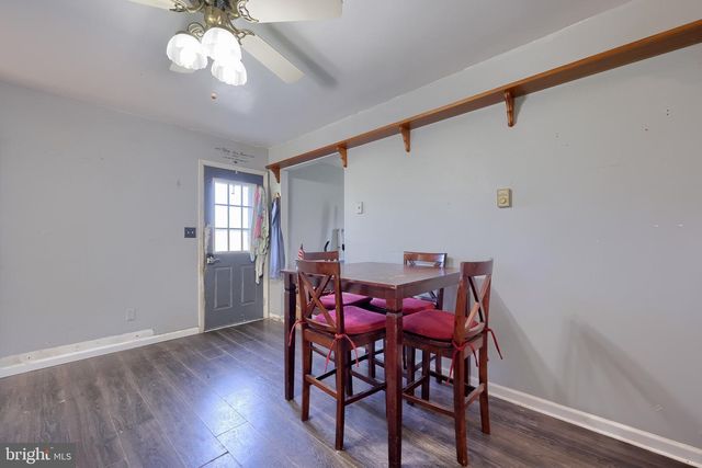 520 PITNEY RD, Columbia, PA 17512