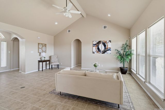 14674 Silesia Dr, St Hedwig, TX 78152