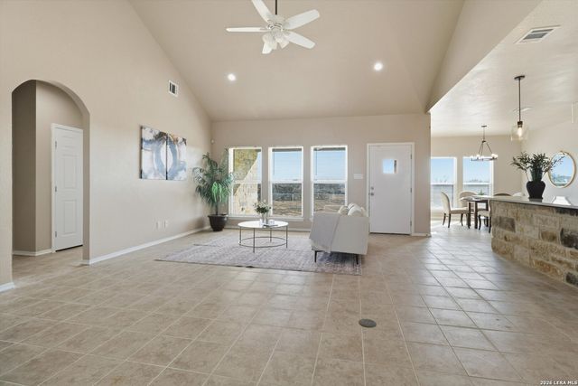 14674 Silesia Dr, St Hedwig, TX 78152