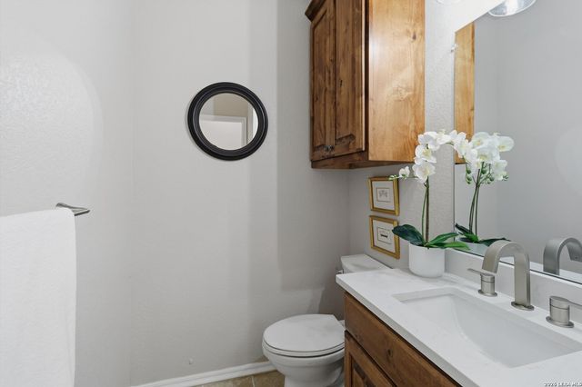 14674 Silesia Dr, St Hedwig, TX 78152