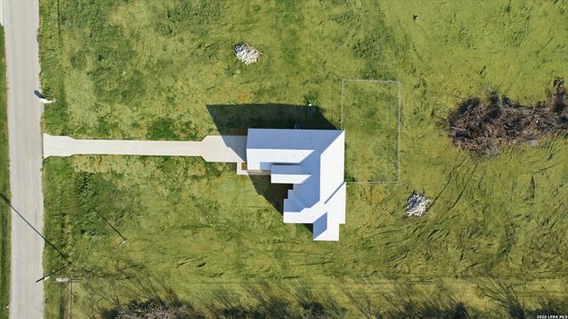 14674 Silesia Dr, St Hedwig, TX 78152