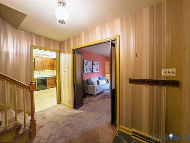 115 Flintlock Dr, Colonial Heights, VA 23834