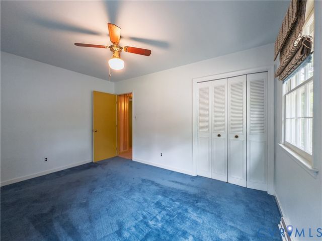 115 Flintlock Dr, Colonial Heights, VA 23834