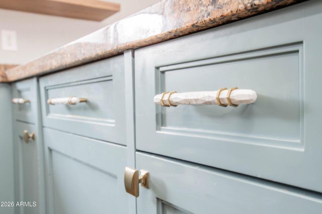 3920 E SOUTH FORK Drive, Phoenix, AZ 85044