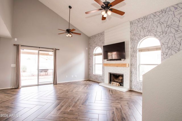 3920 E SOUTH FORK Drive, Phoenix, AZ 85044