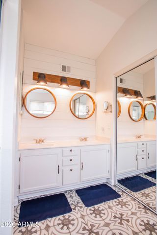 3920 E SOUTH FORK Drive, Phoenix, AZ 85044