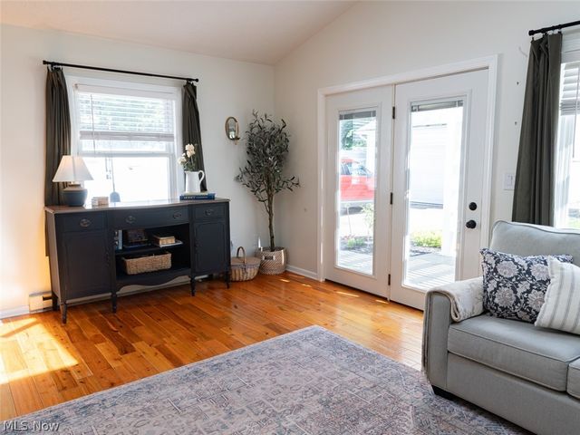 2268 Parkview Drive, Cuyahoga Falls, OH 44223