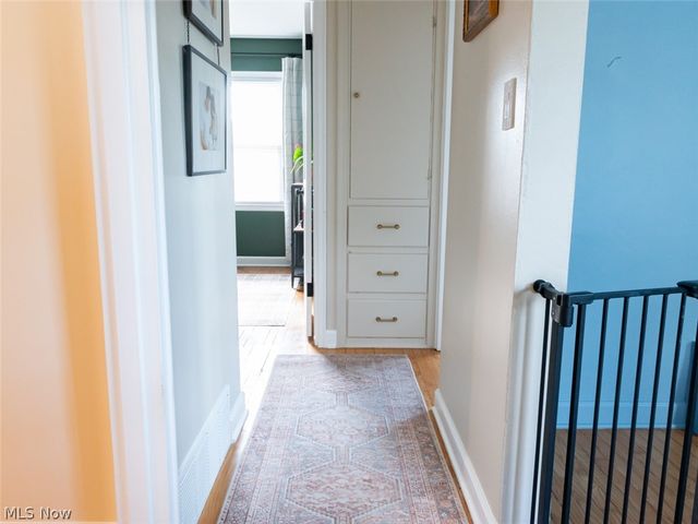 2268 Parkview Drive, Cuyahoga Falls, OH 44223