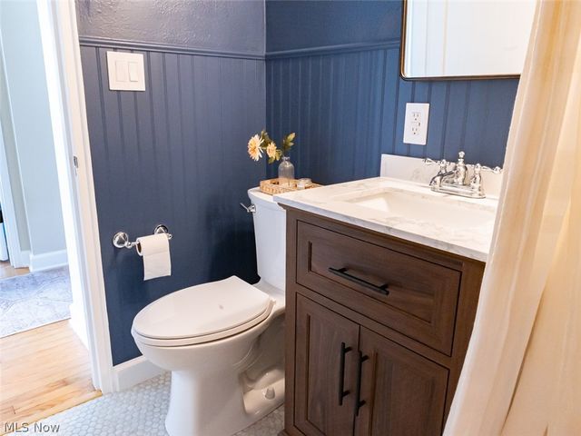 2268 Parkview Drive, Cuyahoga Falls, OH 44223