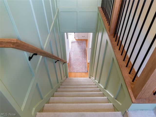 2268 Parkview Drive, Cuyahoga Falls, OH 44223