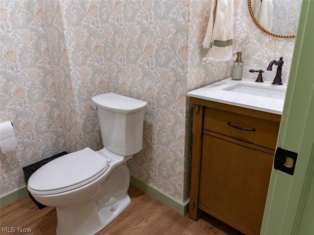 2268 Parkview Drive, Cuyahoga Falls, OH 44223