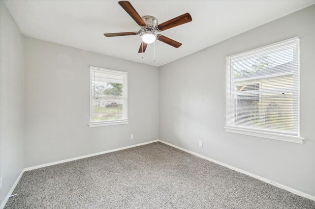 7426 Saunders Road, Houston, TX 77016