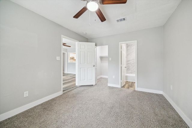 7426 Saunders Road, Houston, TX 77016