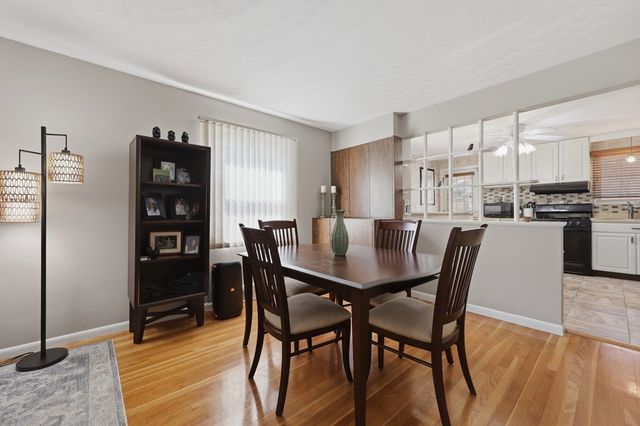 45 Sussex Lane, Worcester, MA 01602
