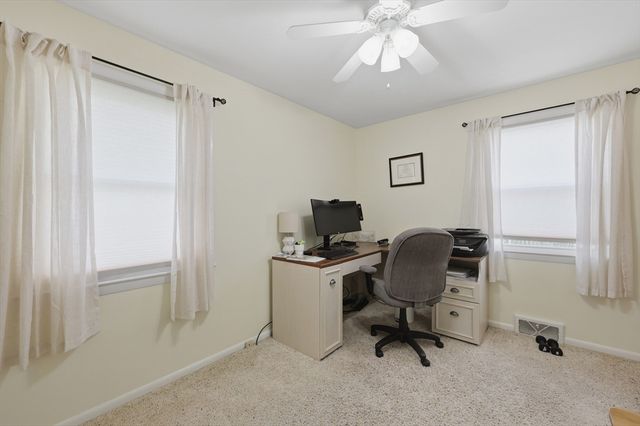 45 Sussex Lane, Worcester, MA 01602