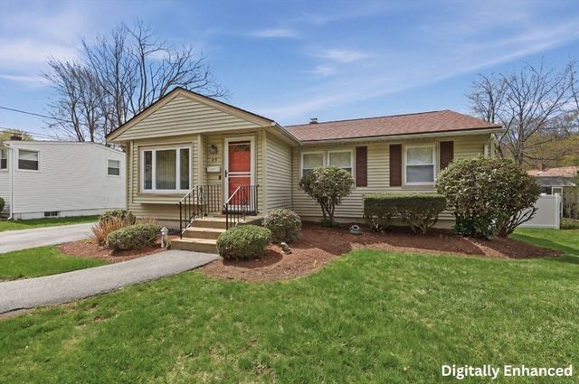 45 Sussex Lane, Worcester, MA 01602