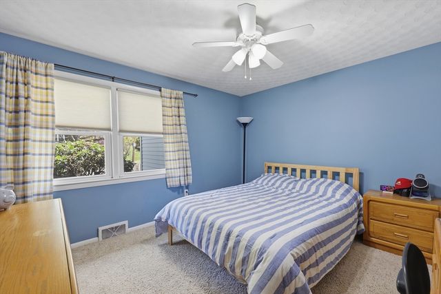 45 Sussex Lane, Worcester, MA 01602