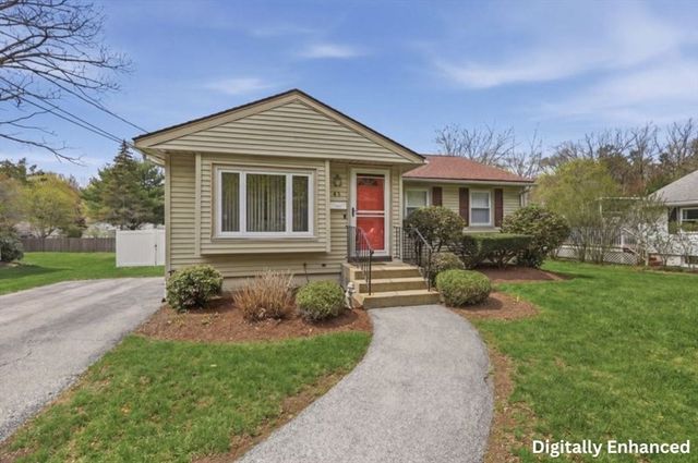 45 Sussex Lane, Worcester, MA 01602