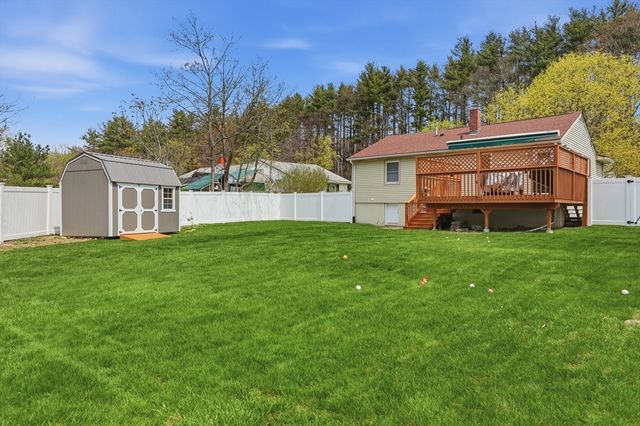45 Sussex Lane, Worcester, MA 01602