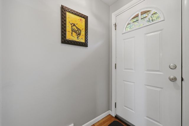 45 Sussex Lane, Worcester, MA 01602