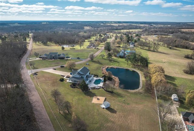 10605 Larson Lane, Rolla, MO 65401