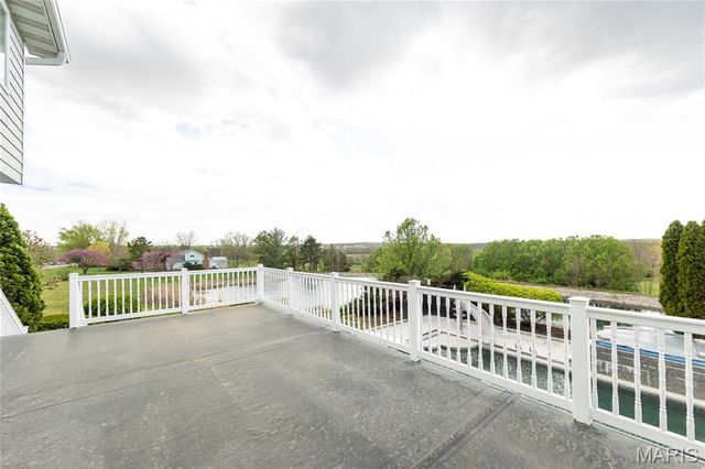 10605 Larson Lane, Rolla, MO 65401