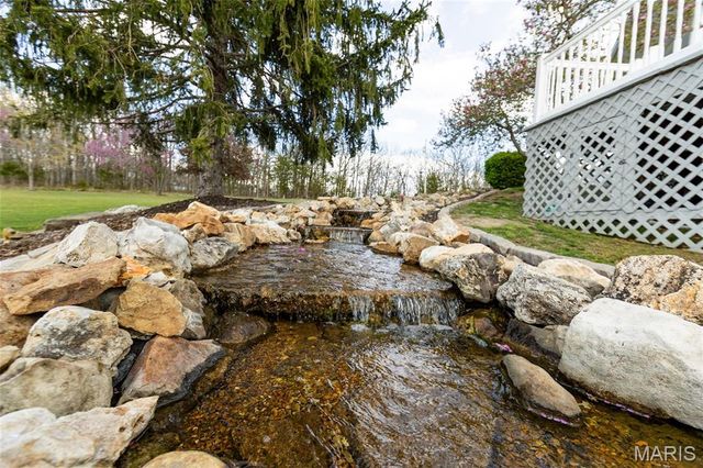 10605 Larson Lane, Rolla, MO 65401