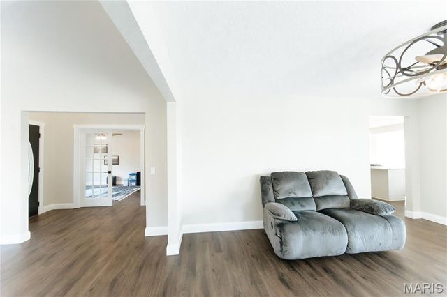 10605 Larson Lane, Rolla, MO 65401