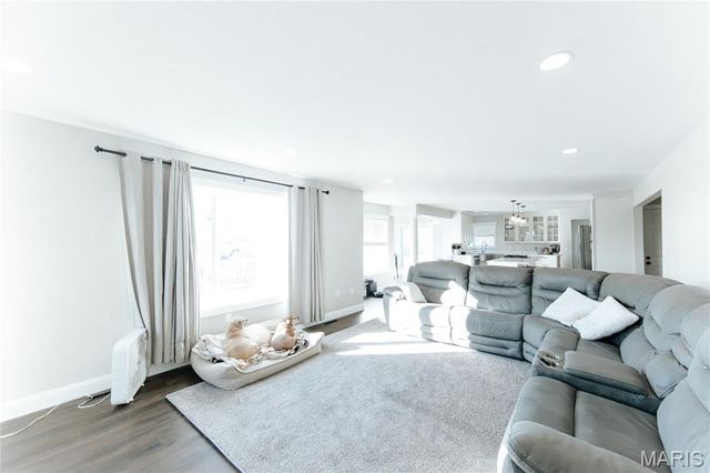 10605 Larson Lane, Rolla, MO 65401