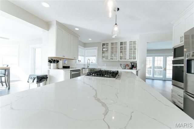 10605 Larson Lane, Rolla, MO 65401