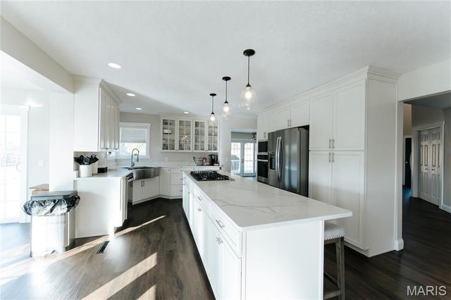 10605 Larson Lane, Rolla, MO 65401