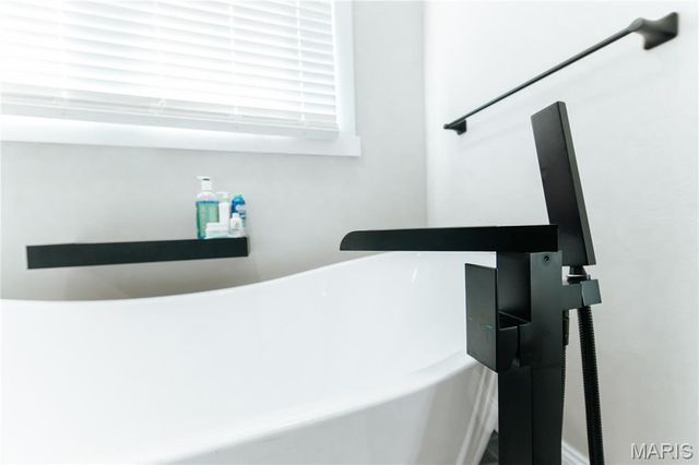 10605 Larson Lane, Rolla, MO 65401