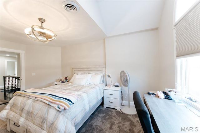 10605 Larson Lane, Rolla, MO 65401