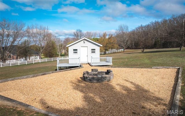 10605 Larson Lane, Rolla, MO 65401