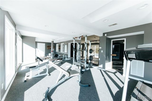 10605 Larson Lane, Rolla, MO 65401