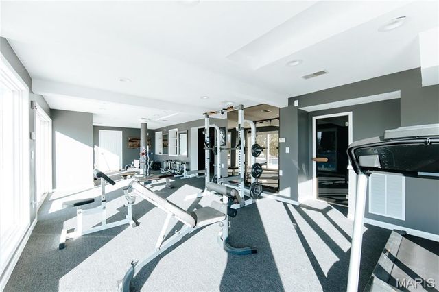 10605 Larson Lane, Rolla, MO 65401