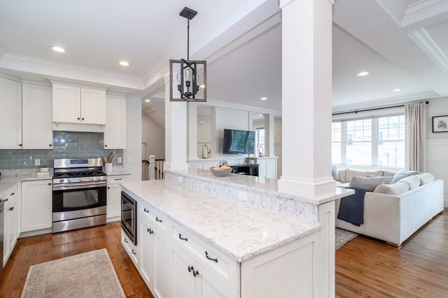 43 Hall St 1, Waltham, MA 02453
