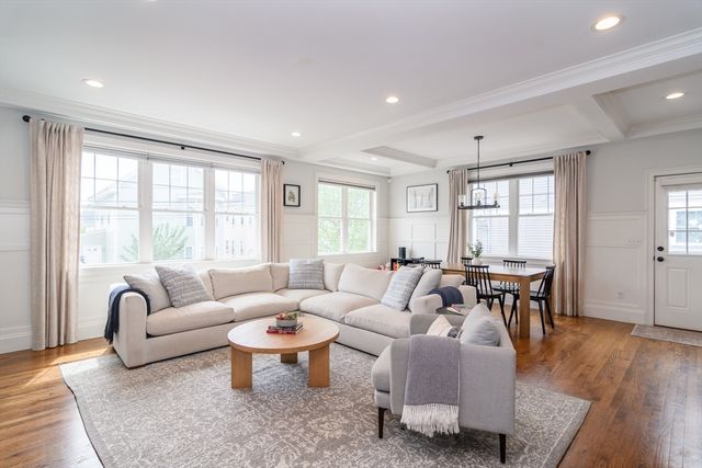 43 Hall St 1, Waltham, MA 02453