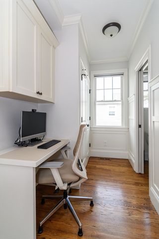 43 Hall St 1, Waltham, MA 02453