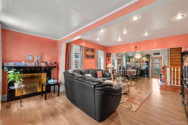 10480 113th Street, Richmond Hill S., NY 11419