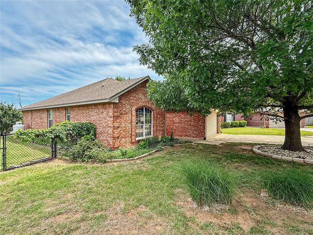 398 NE 9th Place, Newcastle, OK 73065