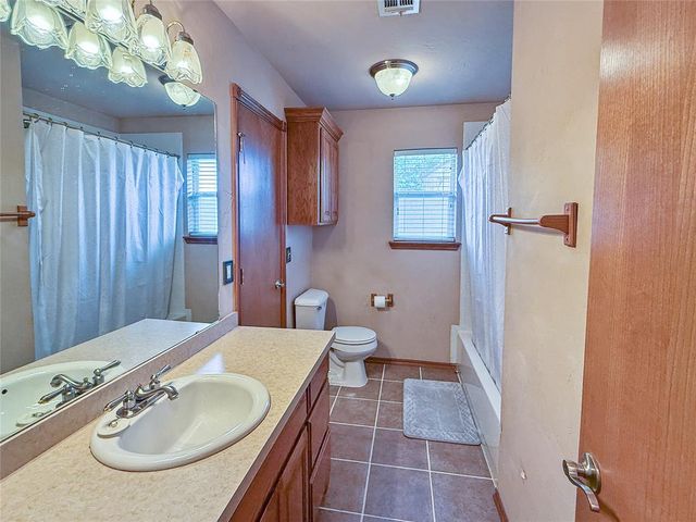 398 NE 9th Place, Newcastle, OK 73065