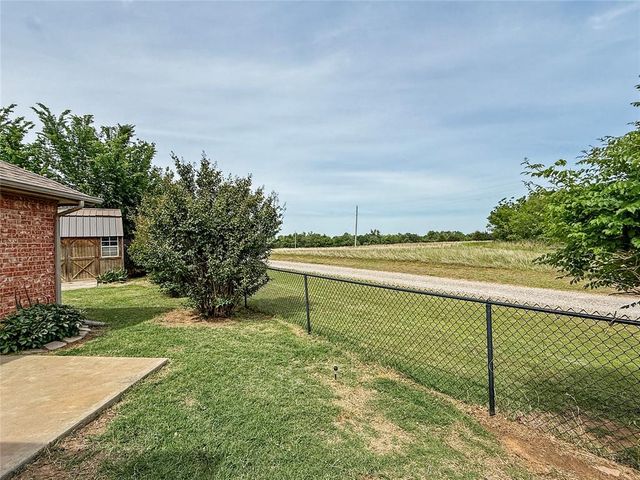 398 NE 9th Place, Newcastle, OK 73065