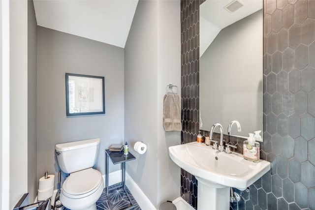 6441 Park Lane, Dallas, TX 75225