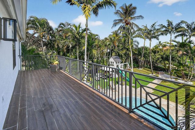 19954 Loxahatchee Pointe Drive, Jupiter, FL 33458