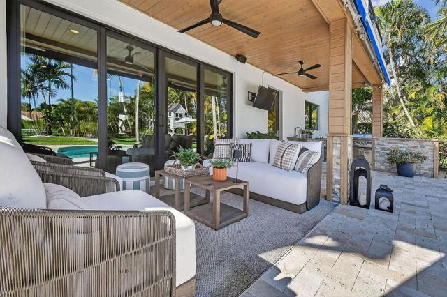 19954 Loxahatchee Pointe Drive, Jupiter, FL 33458